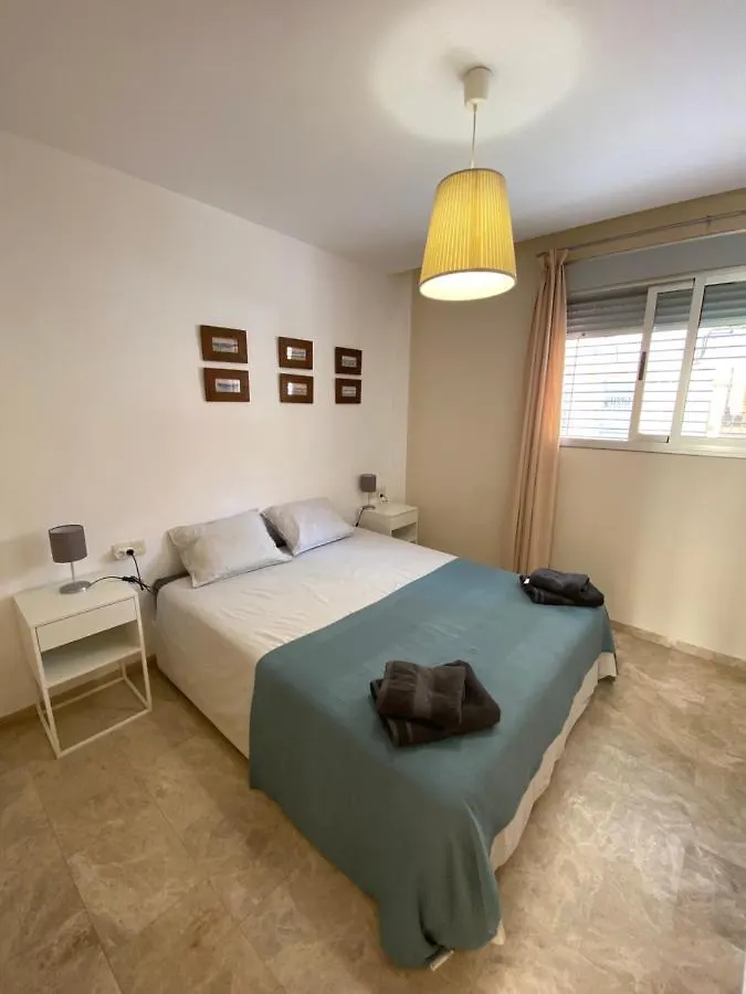 Central Apartment With Patio By Wayra Tarifa